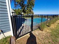 <b>2 Rail Flat Top Ascot Style Black Aluminum Pool Code Fence</b>